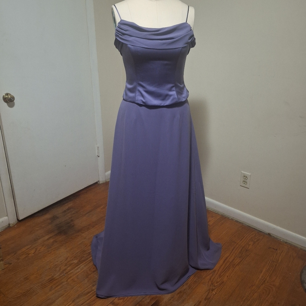 Alfred Angelo Purple 2 pc set features a draped neckline and a fitted SZ14 SZ16